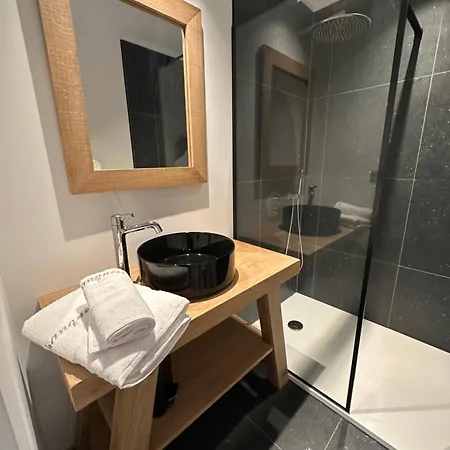 Les Tchanquees Lodge Bourg-Fidele