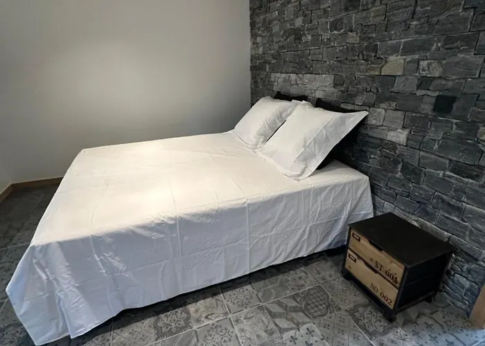 Les Tchanquees 롯지 Bourg-Fidele